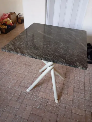 Mesa de granito