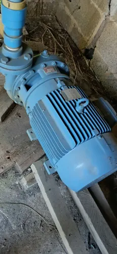 Bomba de irrigação 15 cv trifásico semi-nova