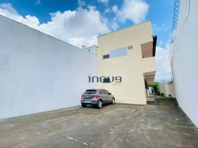 Apartamento com 1 dormitório para alugar, 35 m² por R$ 900,00/mês - Parangaba - Fortaleza/