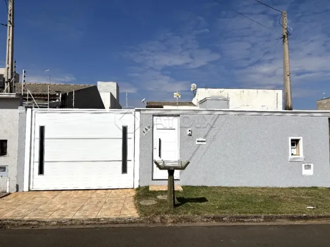 Casa à venda no bairro Parque Residencial Klavin em Nova Odessa/SP