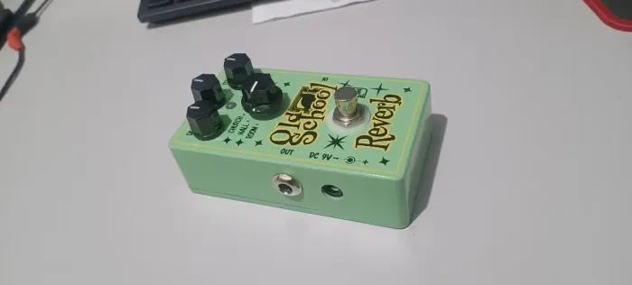 Pedal Reverb - Caline CP-412 Old School Reverb