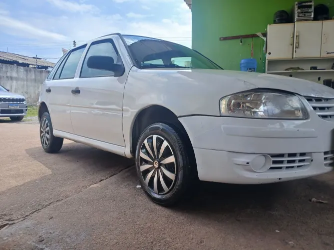 Volkswagen Gol Geração VI City 1.0 8V MI Total Flex 2P 2013