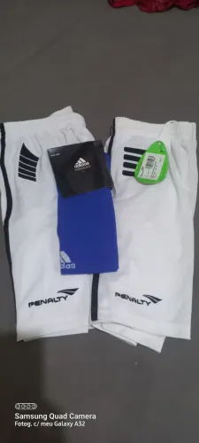 2 Calções esportivo e 1 meião, para futebol