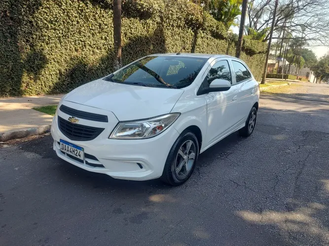 Chevrolet Onix Hatch LS 1.0 8V Flex Power Mec. 4P 2016