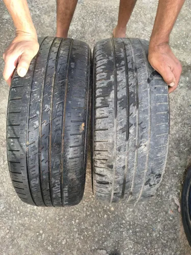 Par pneus kumho 225/55/18 raio 18