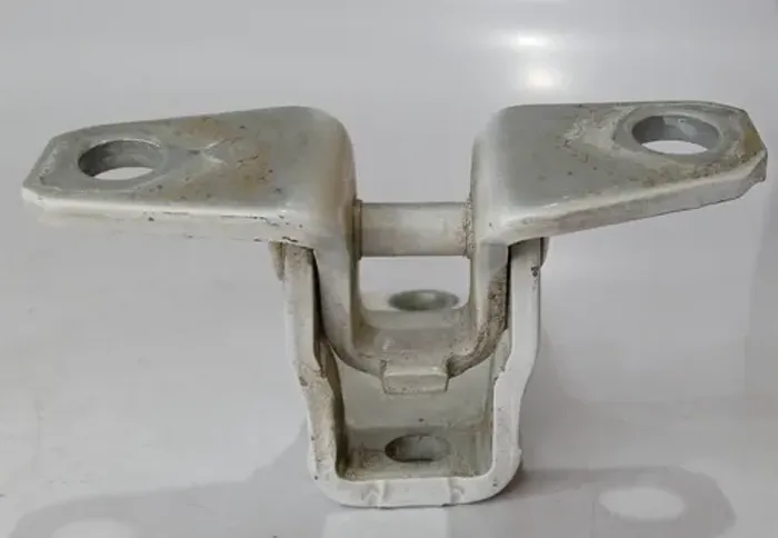 Dobradiça Porta Inferior Traseira Esquerda Outlander 2010