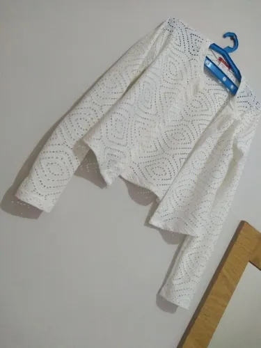 Conjunto camiseta e casaquinho Loderro.