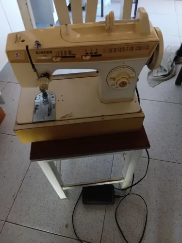 Máquina de costura 
