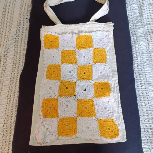 Ecobag com Crochê Xadrez Amarelo e Branco 