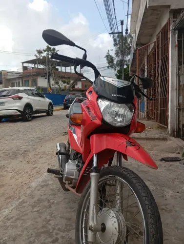Estou vendo essa pop100i conservada