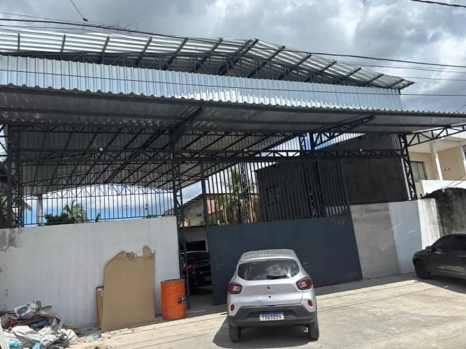 Aluguel de um galpão próximo da max Teixeira