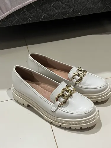 Mocassim Moleca TAM 36 off white