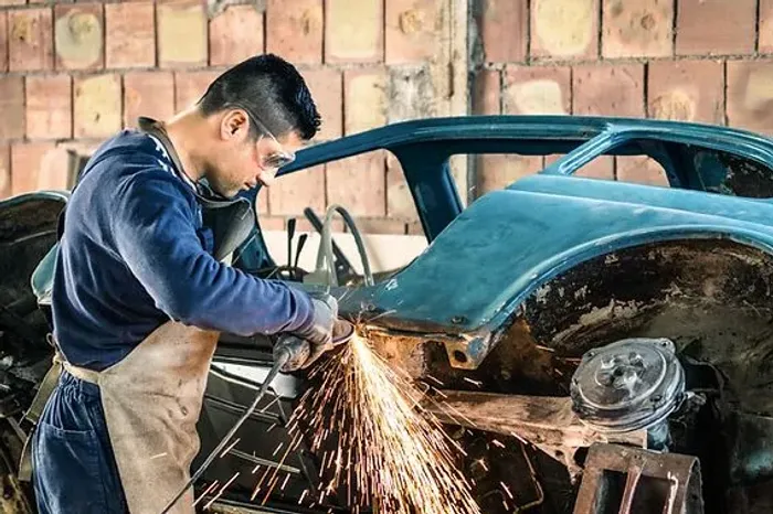 Preciso de lanterneiro com experiência free-lance