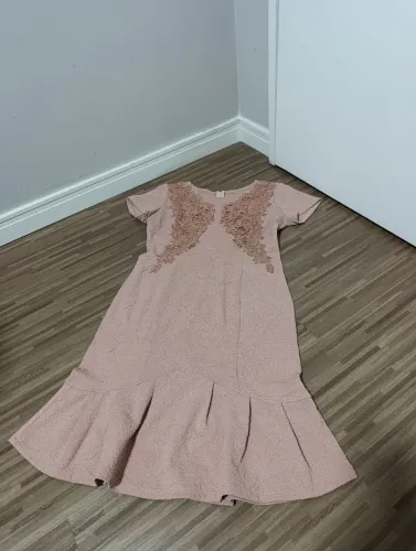 Vestido Rosa com Renda - tamanho P