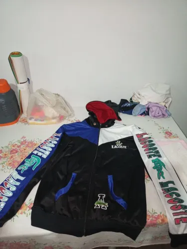 Jaqueta Lacoste dois lados