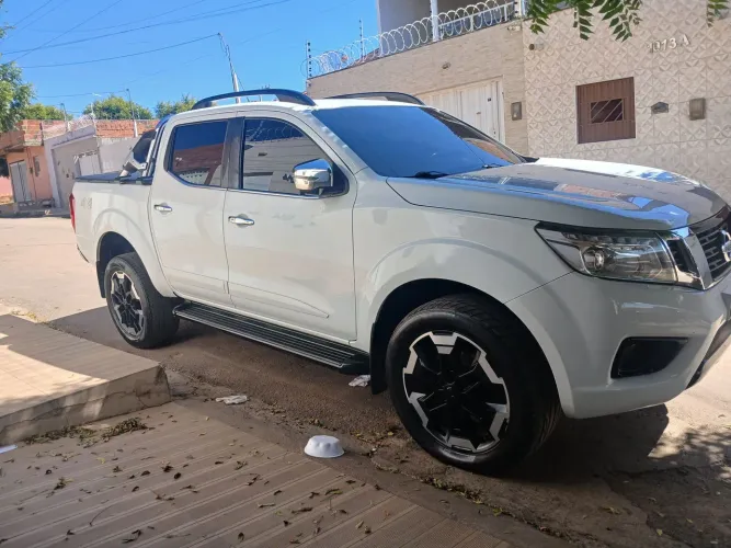 Nissan Frontier LE CD 4X4 2.3 Bi-TB Diesel Aut. 2021
