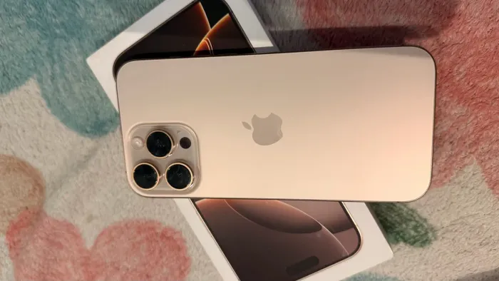Vendo iPhone 16 pro Max novo zero