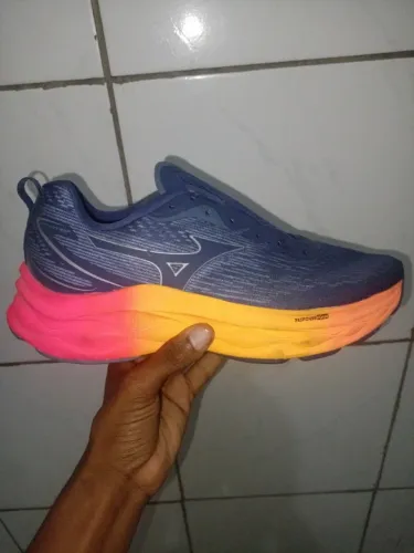 Tênis Mizuno original para correr e para caminhada