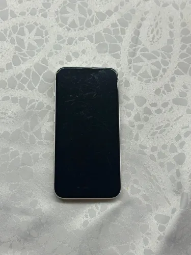 iPhone 13 branco