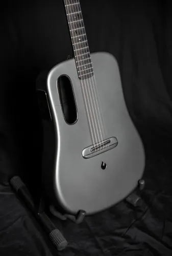 Lava Me 3 Carbon - novo 