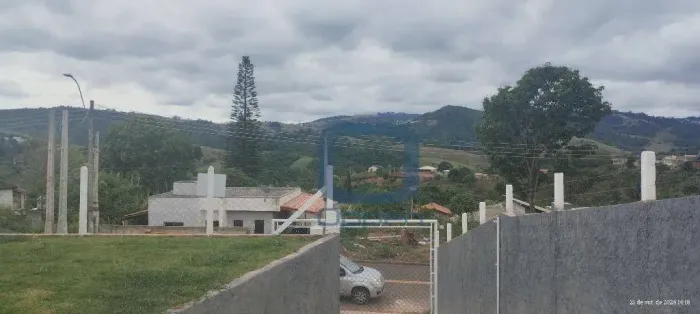 Casa com 3 dormitórios à venda, 93 m² por R$ 420.000,00 - Parque Aquático - Lindóia/SP