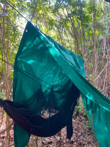 Rede com mosquiteira + Lona + Cordas e ganchos