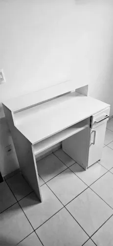 Mesa de Escritório 