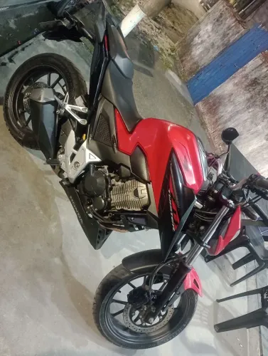 CB 300 f Twister