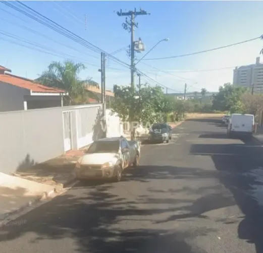 Casa à Venda no Parque São Miguel - 1 Dormitório | 2 Vagas de Garagem