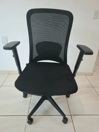 Cadeira de escritório Ergonômica | 3 Meses de Uso - R$350