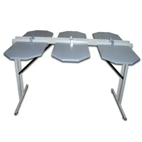 Mesa corrida com 6 berços serigrafia