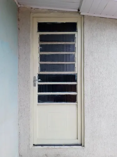 Porta de ferro
