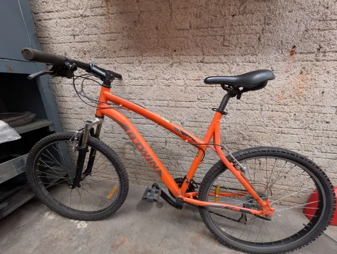 Bicicleta BTWIN ARO 26 LARANJA