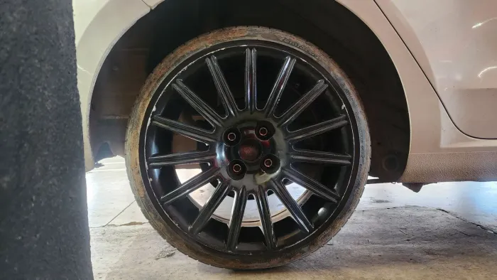 Aro 16 165/45  apenas troca.