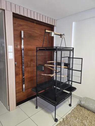 Viveiro/Gaiola para Calopsita/Papagaio