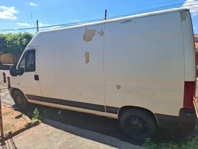 Fretes e carretos 