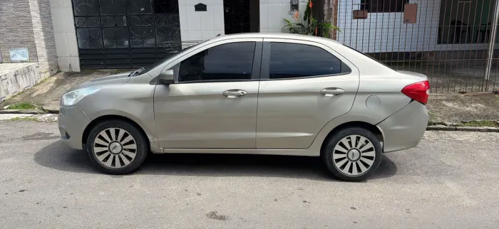 Ford KA+ Sedan 1.5 16V Flex 4P 2015