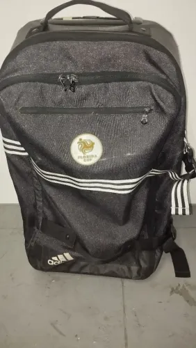 Vendo mala de viagem Adidas seminova