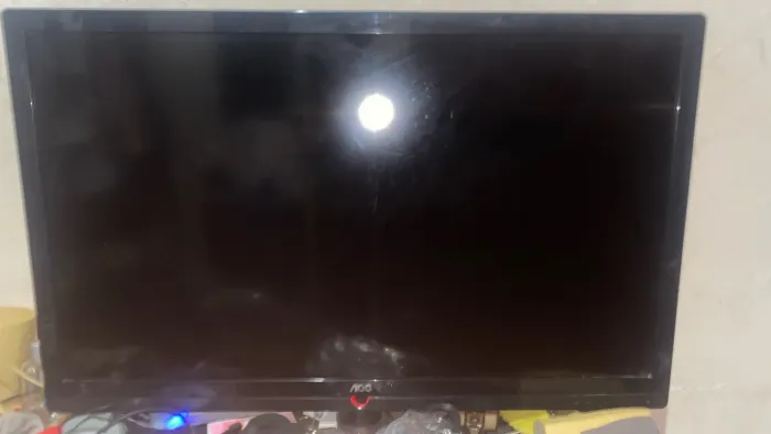 Televisão AOC 40 polegadas com controle