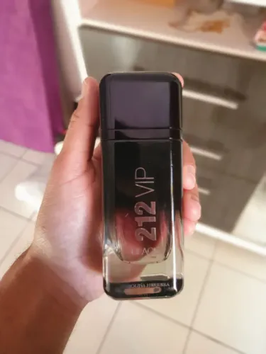 Perfume 212 VIP Black