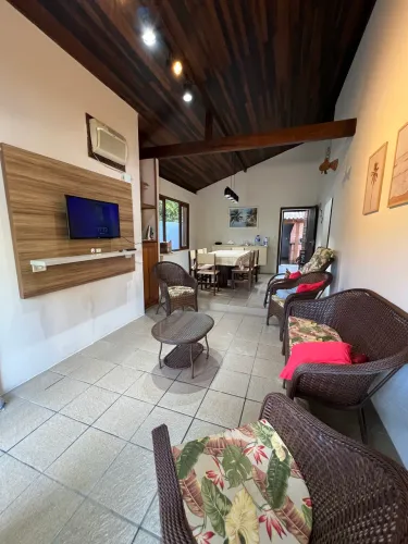 Casa na praia de Bombas- Bombinhas