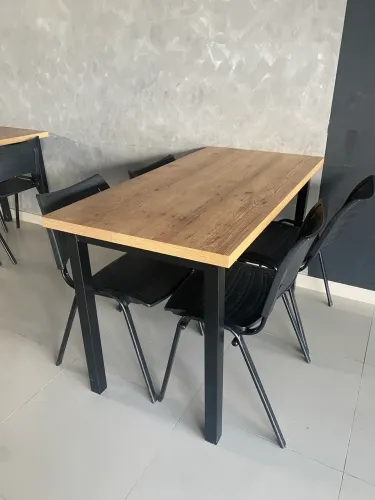 4 Mesas para restaurante (mesas não vem as cadeiras)