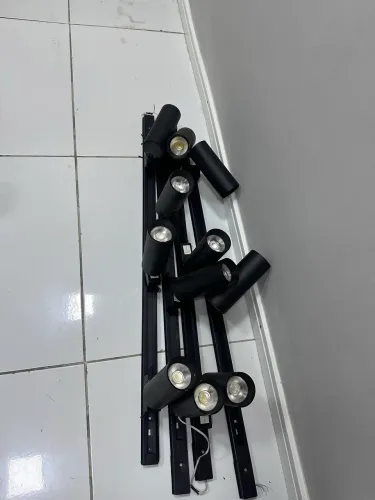 Trilhos com spots