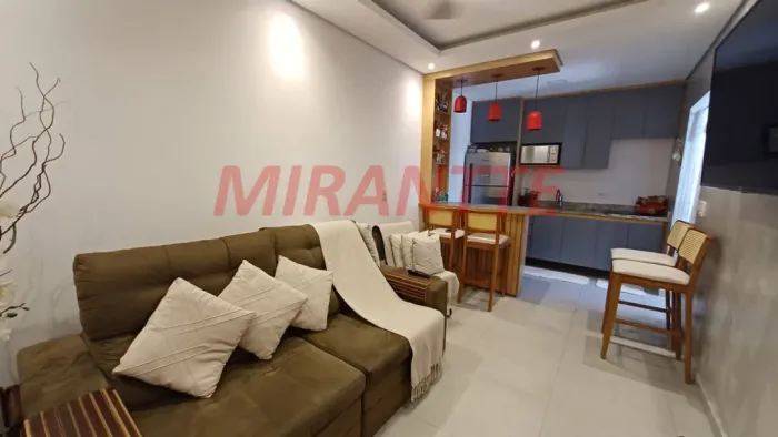 Cond. fechado de 47m² com 2 quartos em Vila Gustavo