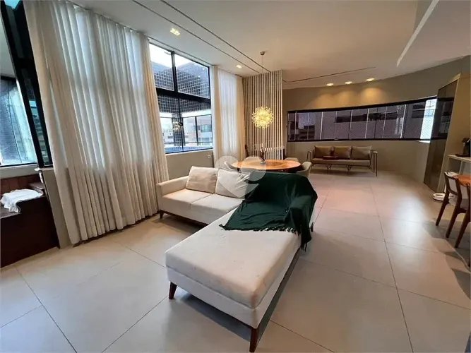 Apartamento 2 Quartos no Edifício Brilhance - Ponta Verde