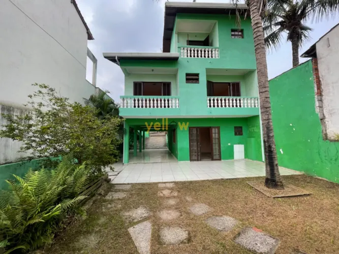 Casa em Jordanópolis, Arujá: 3 Dorms, 280m² | Venda e Locação