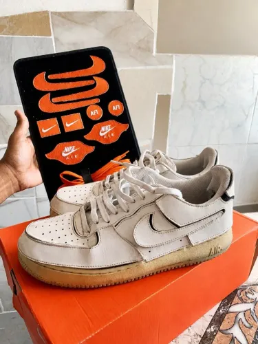 NIKE AIR FORCE 1/1 COSMIC CLAY - CZ5093-100 TAM: 43 EU / 41 BR / 27,5 cm