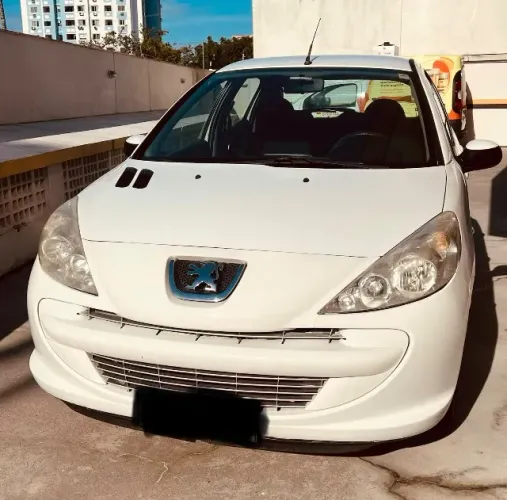 Peugeot 207 XR 1.4 Flex 8V 5P 2012