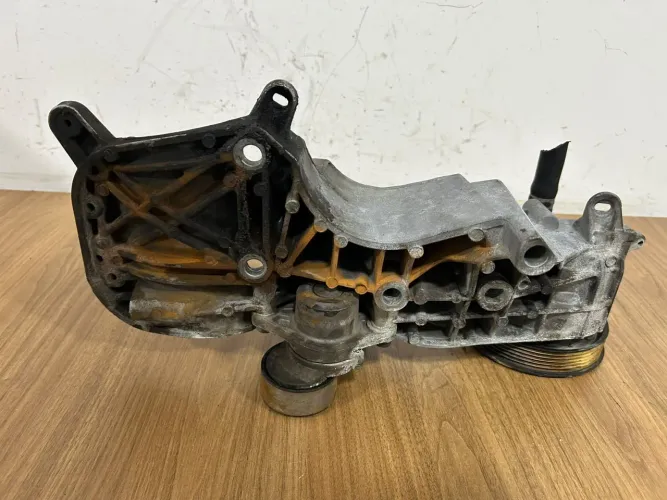 Suporte alternador Sandero