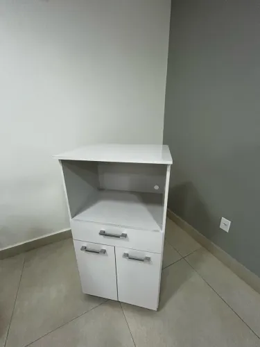 Móvel para microondas